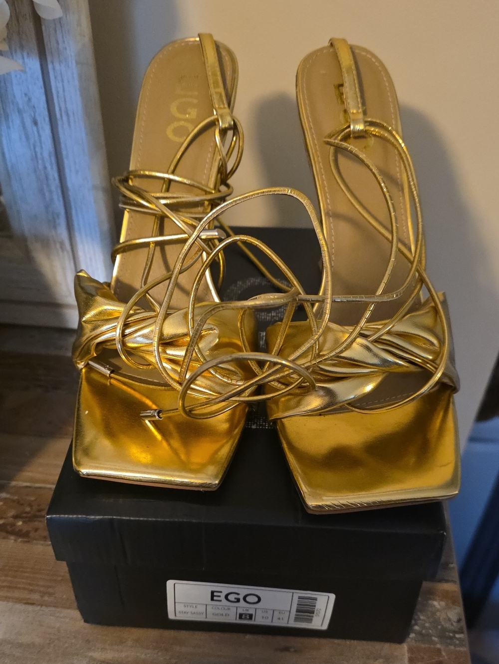 EGO Metallic Gold Lace-Up Square Toe Heeled Sandals Sz 10